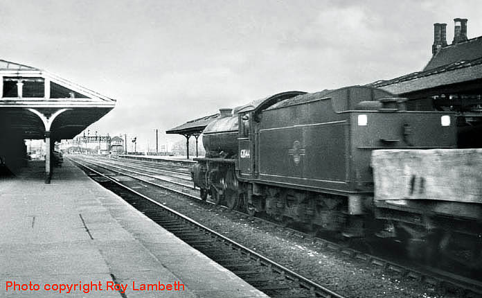 David Heys steam diesel photo collection - 61 - RAIL CAMERAMAN LAMBETH 1