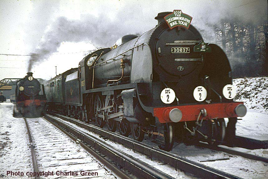 MN 35011 AT SOUTHAMPTON 1966 BRITISH RAIL RAILWAY STEAM PHOTO 1960'S 